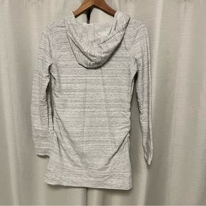 Maternity Liz Lange gray hoodie size small